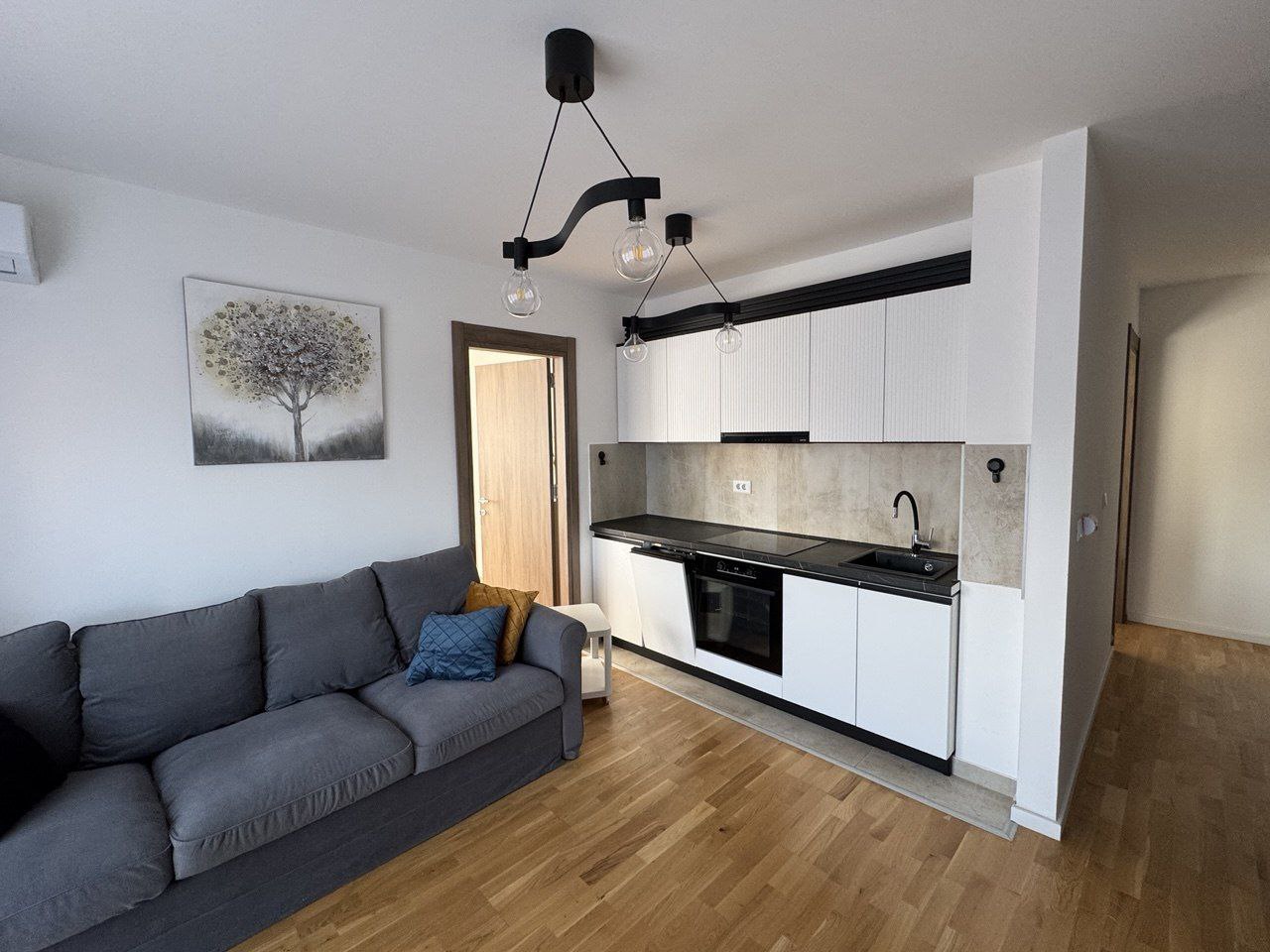 Продается новая 3-комнатная квартира с хорошим ремонтом